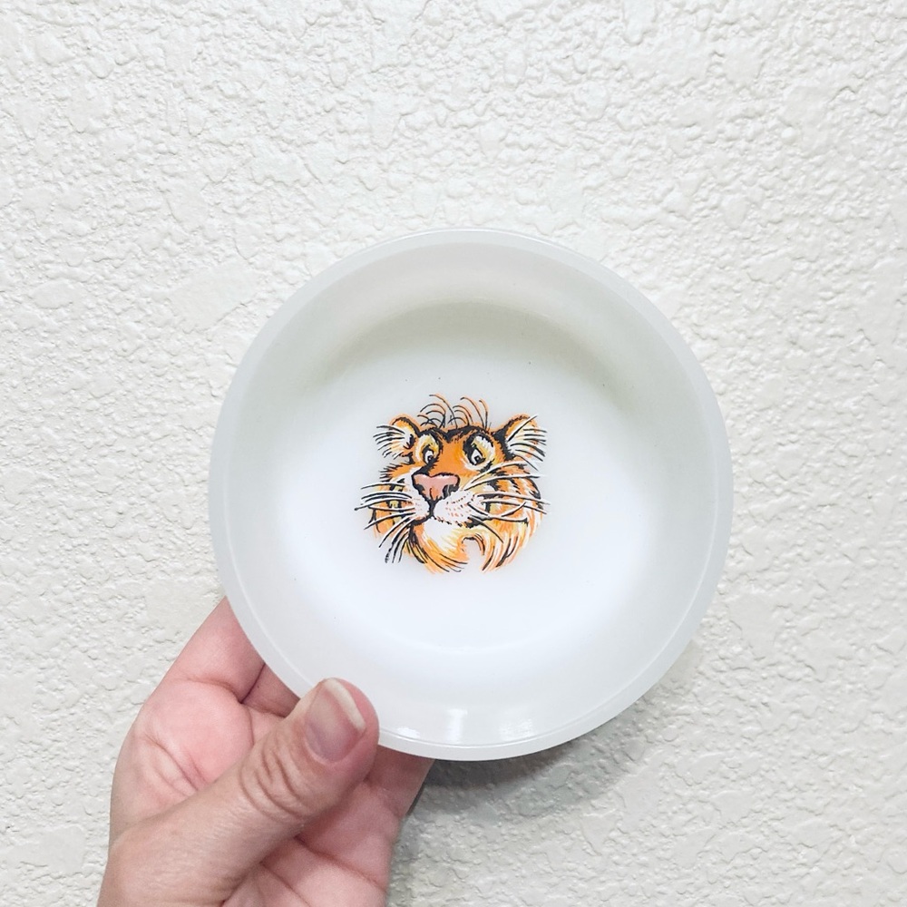Vintage Fire-King Oven Ware Exxon Esso Tiger Milk Glass Cereal Bowl
